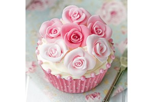 Falinaptár Cupcakes 30x30cm REALSYSTEM 6097 képes, tűzött, 7 lapos