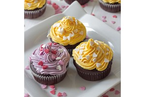 Falinaptár Cupcakes 30x30cm REALSYSTEM 6097 képes, tűzött, 7 lapos