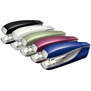 Fűzőgép 24/6, LEITZ Nexxt Style, 30 lap, szaténfekete