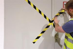 Jelölőszalag 50 mm x 33 m, DURABLE Duraline, sárga-fekete