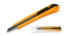 Sniccer 9 mm, SaKOTA BBA0850, f&eacute;mvezető s&iacute;nnel, gumis forg&oacute;r&eacute;sszel