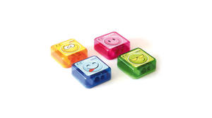 Hegyező 2 lyukú, műanyag, GRS, tartályos, SMILEY, 4 színben