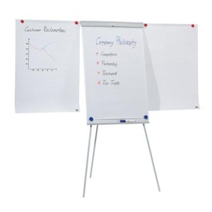 Flipchart t&aacute;bla 68x105 cm NOBO Essential, m&aacute;gneses 2 db seg&eacute;dkar, feh&eacute;r